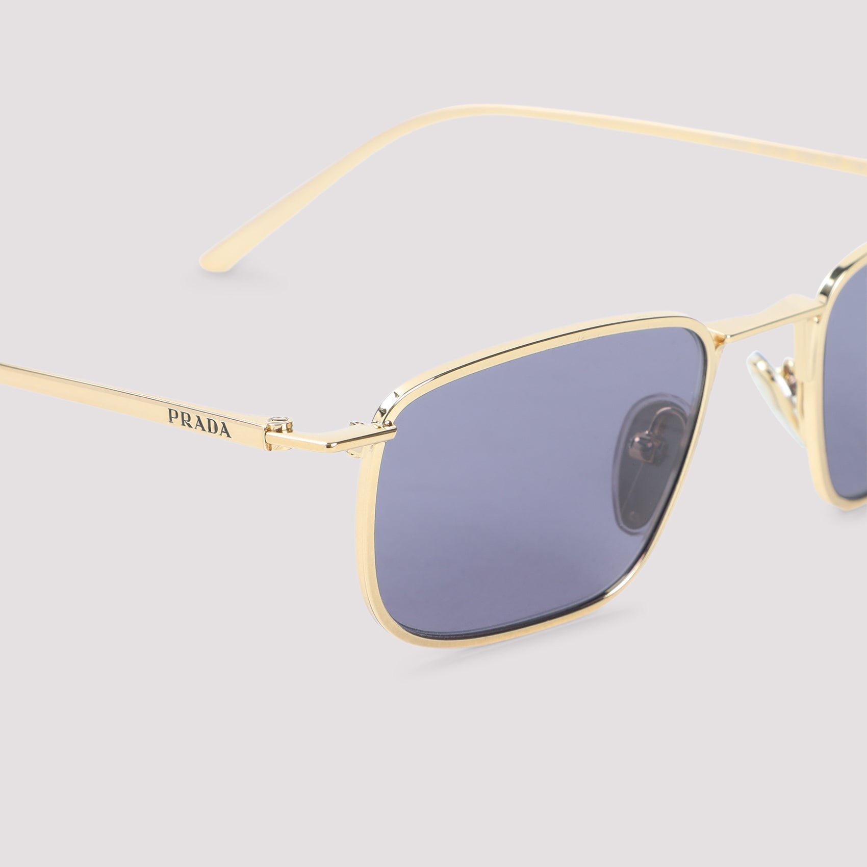 Prada Eyewear Sunglasses - Metallic | 175e20405e5b5f99b00976e7fb71101ba686149f