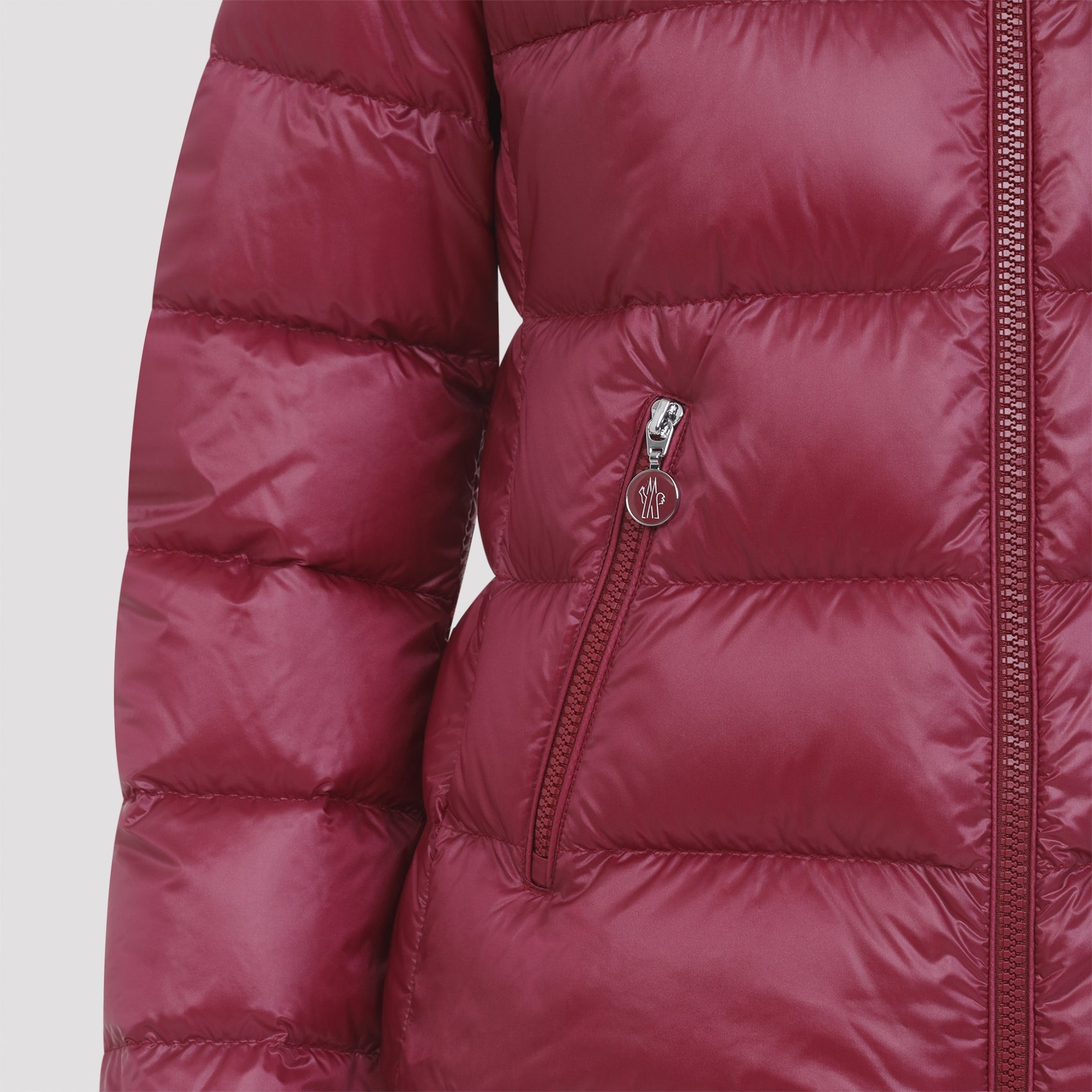 Moncler Down jackets - Red | fc6219de0fa41186cfeb53914d782a891ecde828