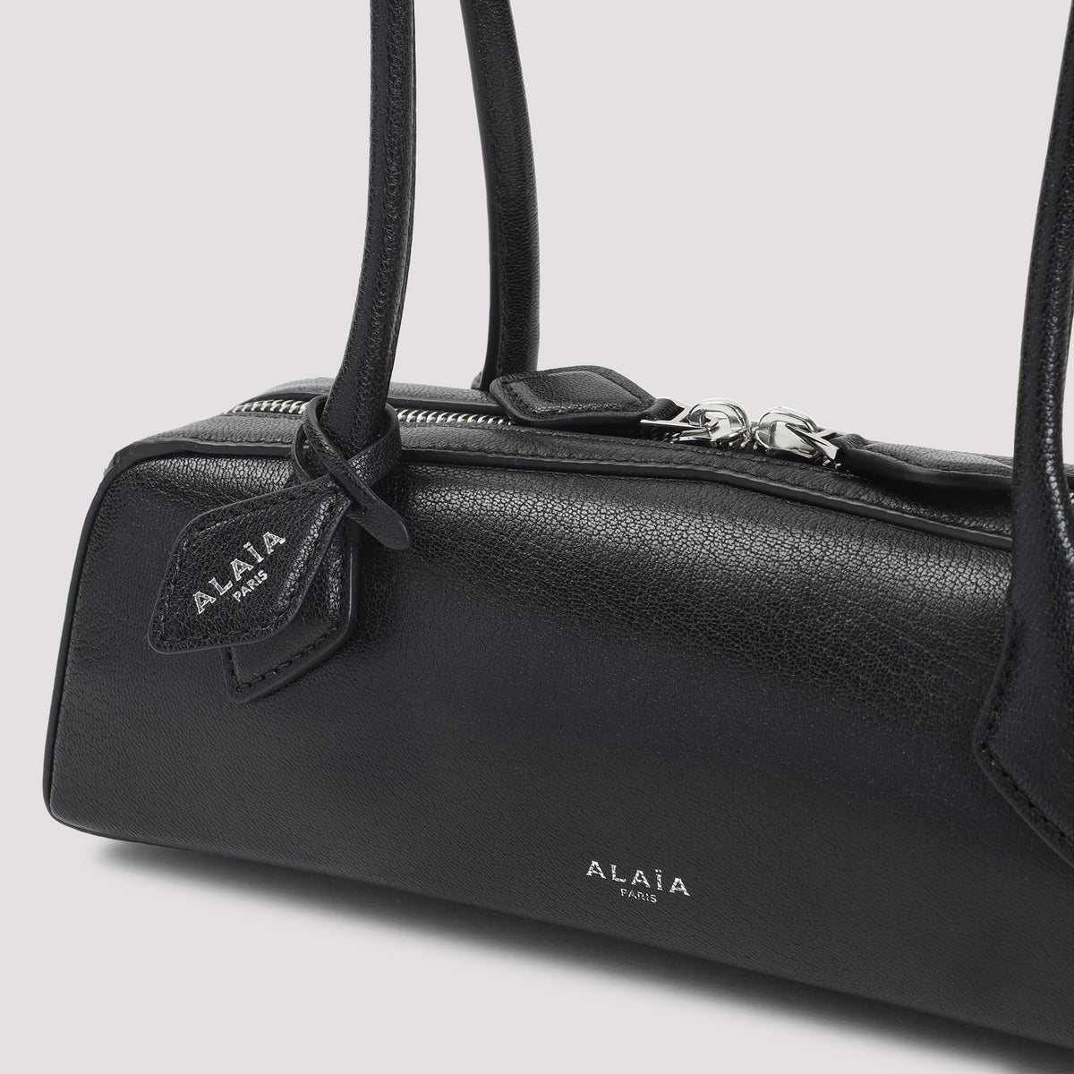 AlaÏA WOMEN BAGS - Black | 63edab192155fb86b3442ccb96e4a75ae31eeb1b
