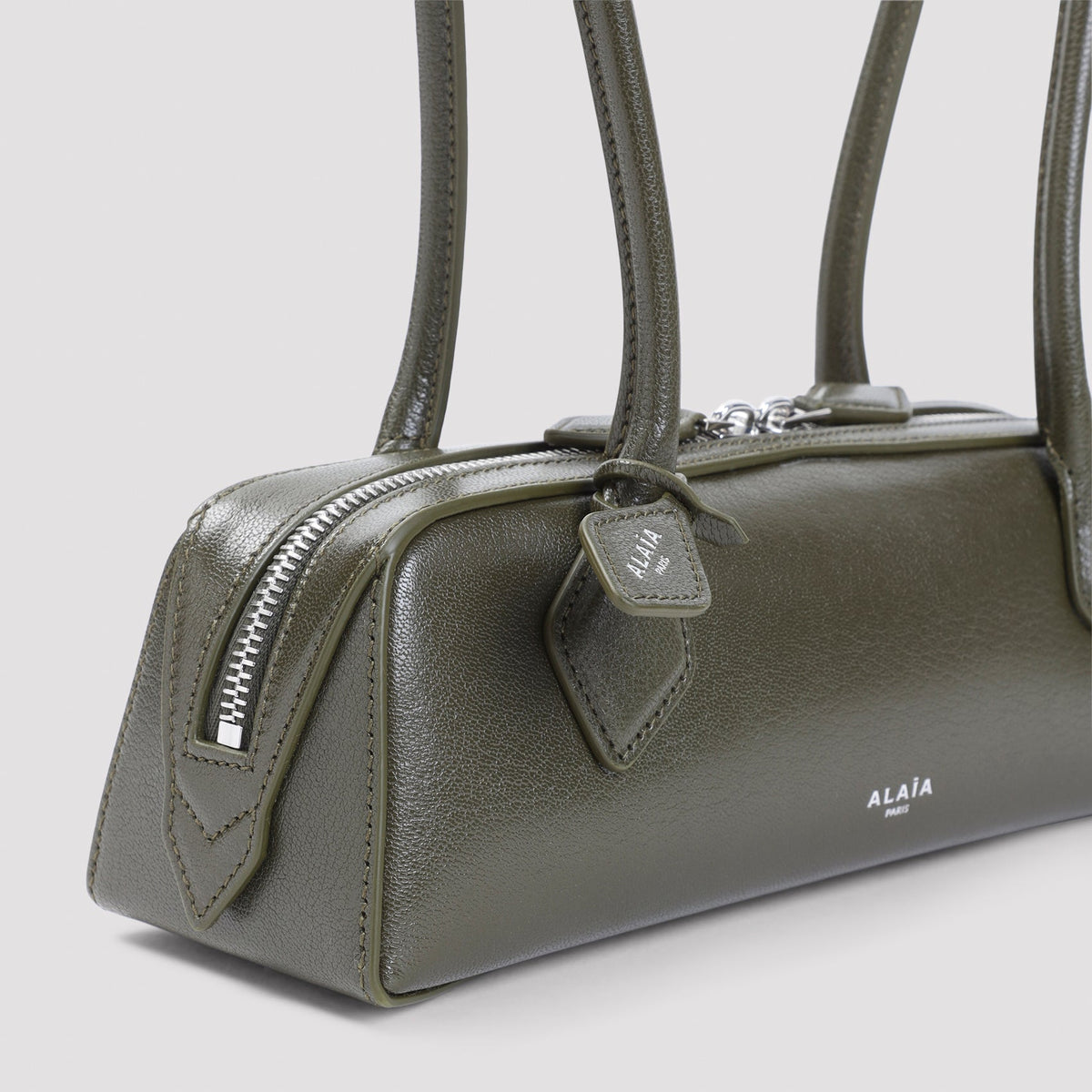AlaÏA WOMEN BAGS - Green | 473e3b1f7f5d702431d597de343e552a8b88c4f4