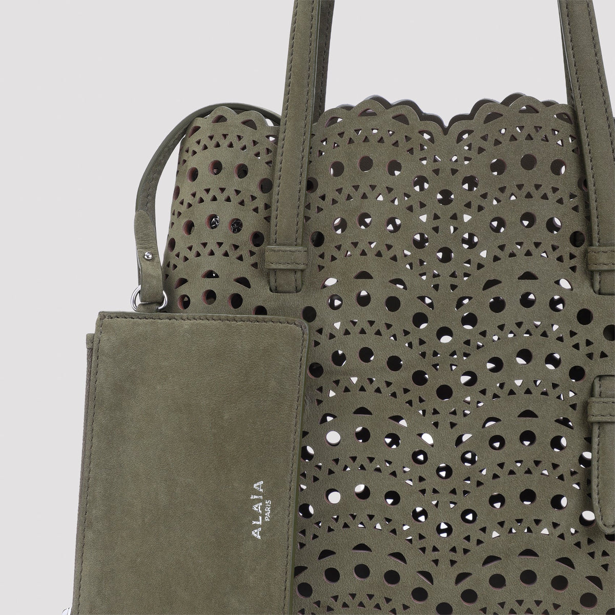 AlaÏA WOMEN BAGS - Green | 28892dd5ec234fb08314e659fef752ba965a1350