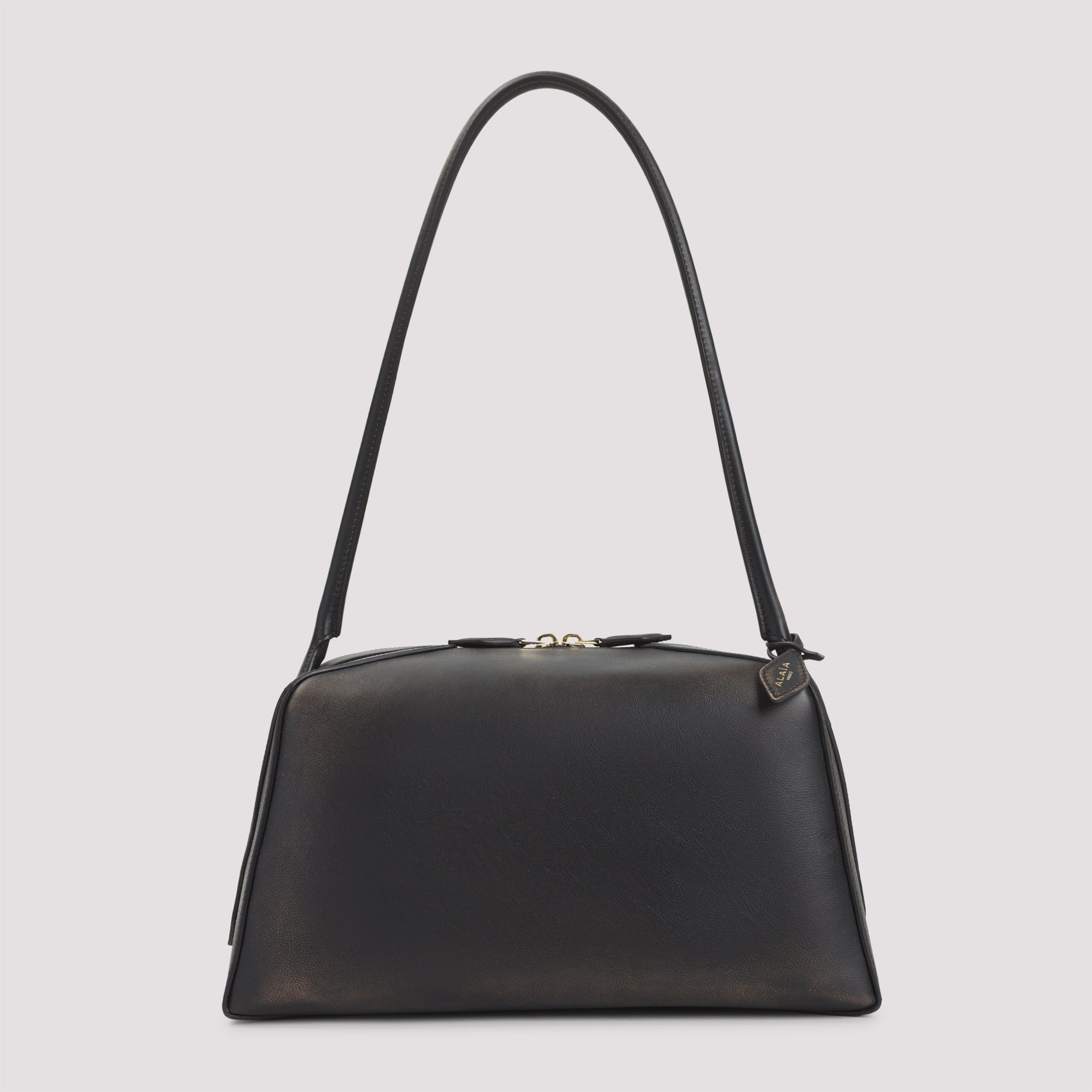 Ala√èA Shoulder Bags - Nude & Neutrals | 11e4fa321bf4bcab5448ba3f7435f7328efaa94c