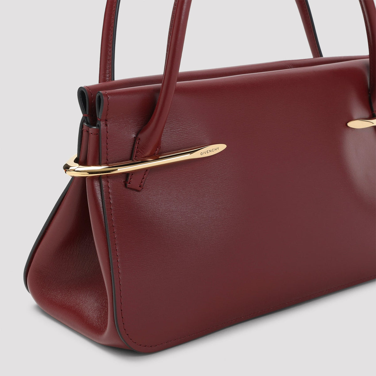 Givenchy Shoulder Bags - Red | dd092323ea6c0b5a6f4490f5b8c060067f91e2b2