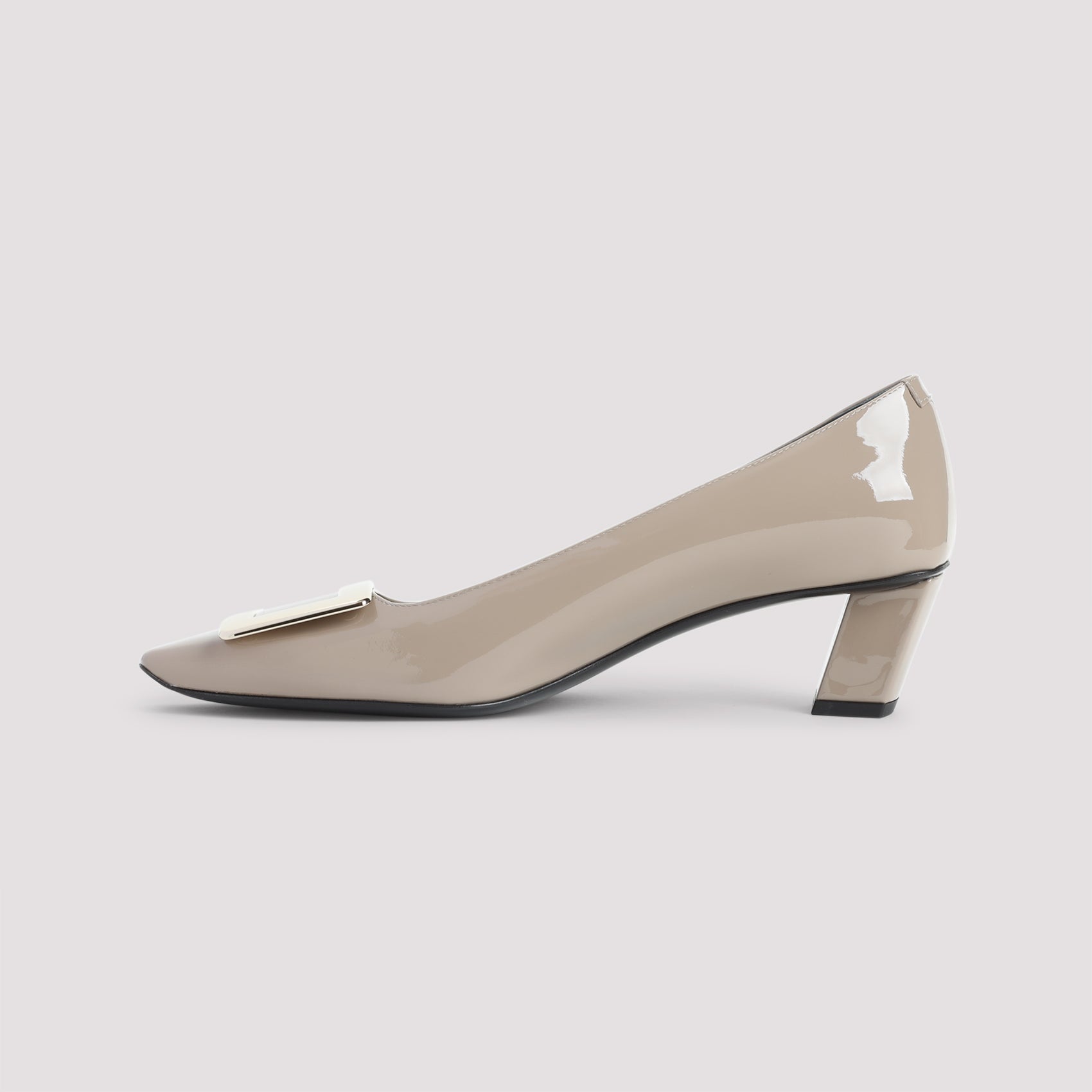 Roger Vivier Pumps - Nude & Neutrals | 346eef3f65751ed79f12c7aa8fb35616a555f9bf
