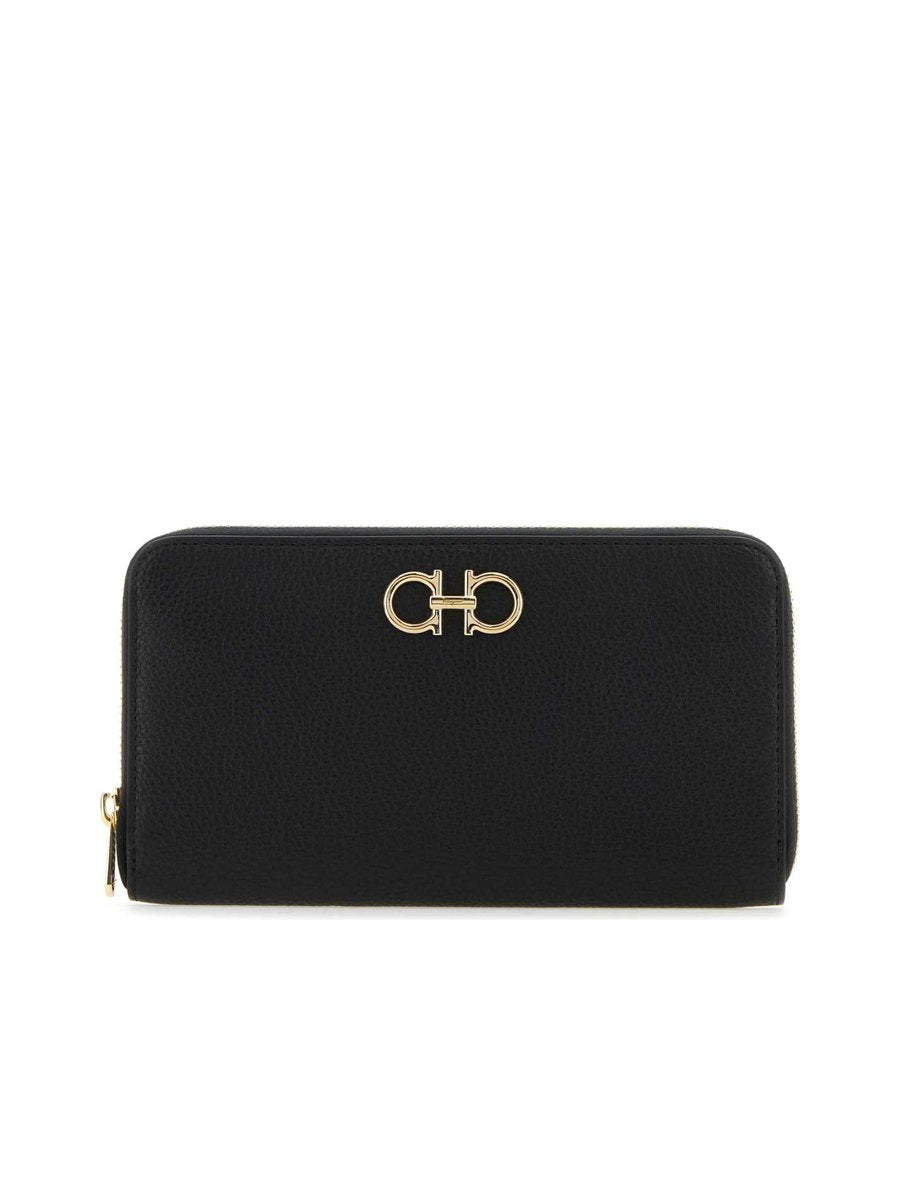 Salvatore Ferragamo Wallet in Black Calf Leather