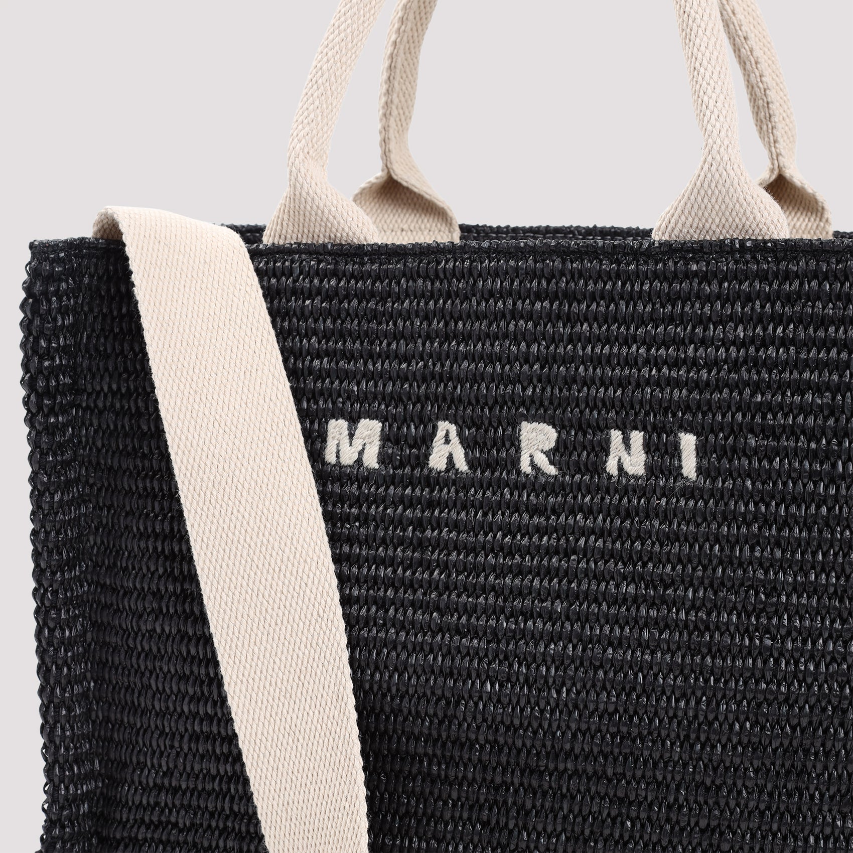 Marni Handbag - Black | 6ff06b729f858563564fe93b471b1e941c7544e2